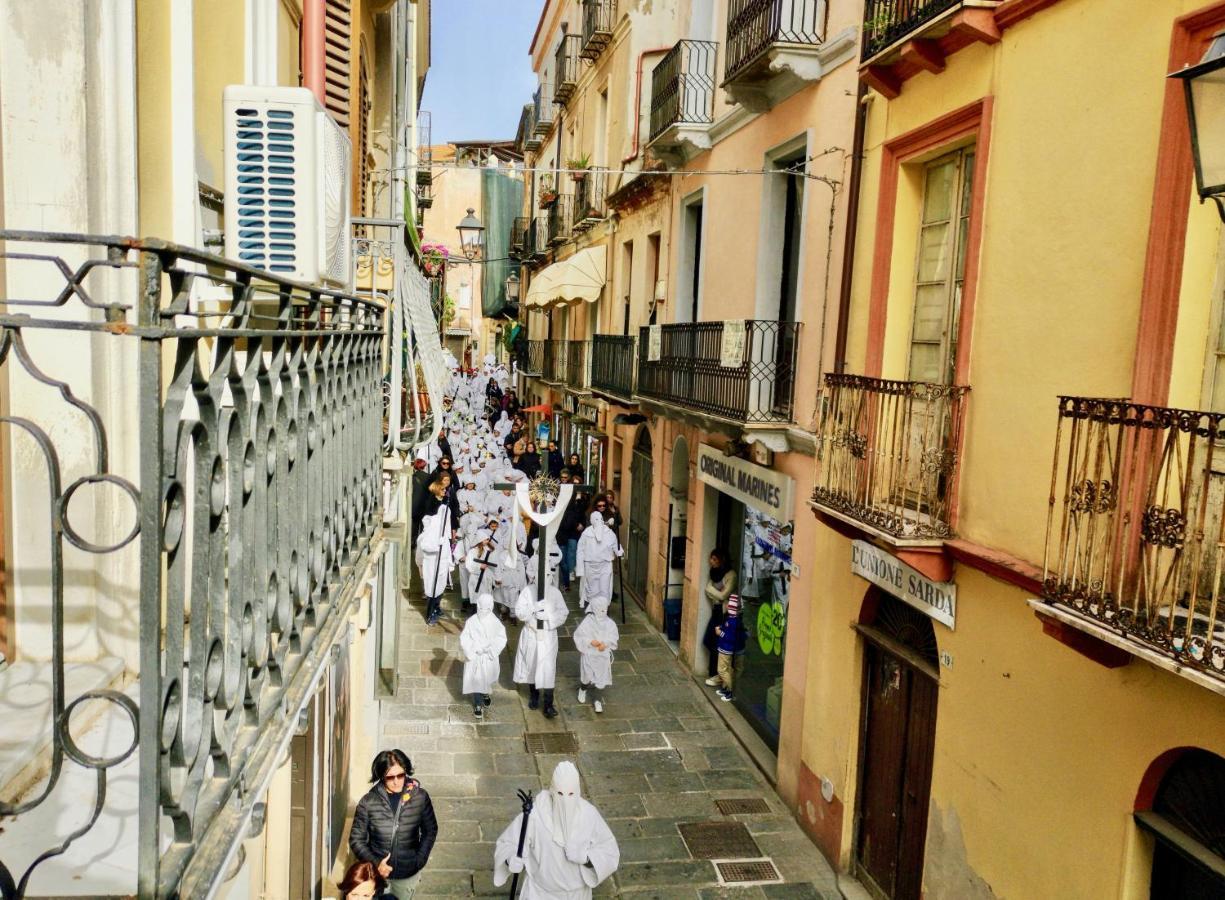 Nel Cuore Del Centro Storico Con Comfort E Stile Leilighet Iglesias Eksteriør bilde